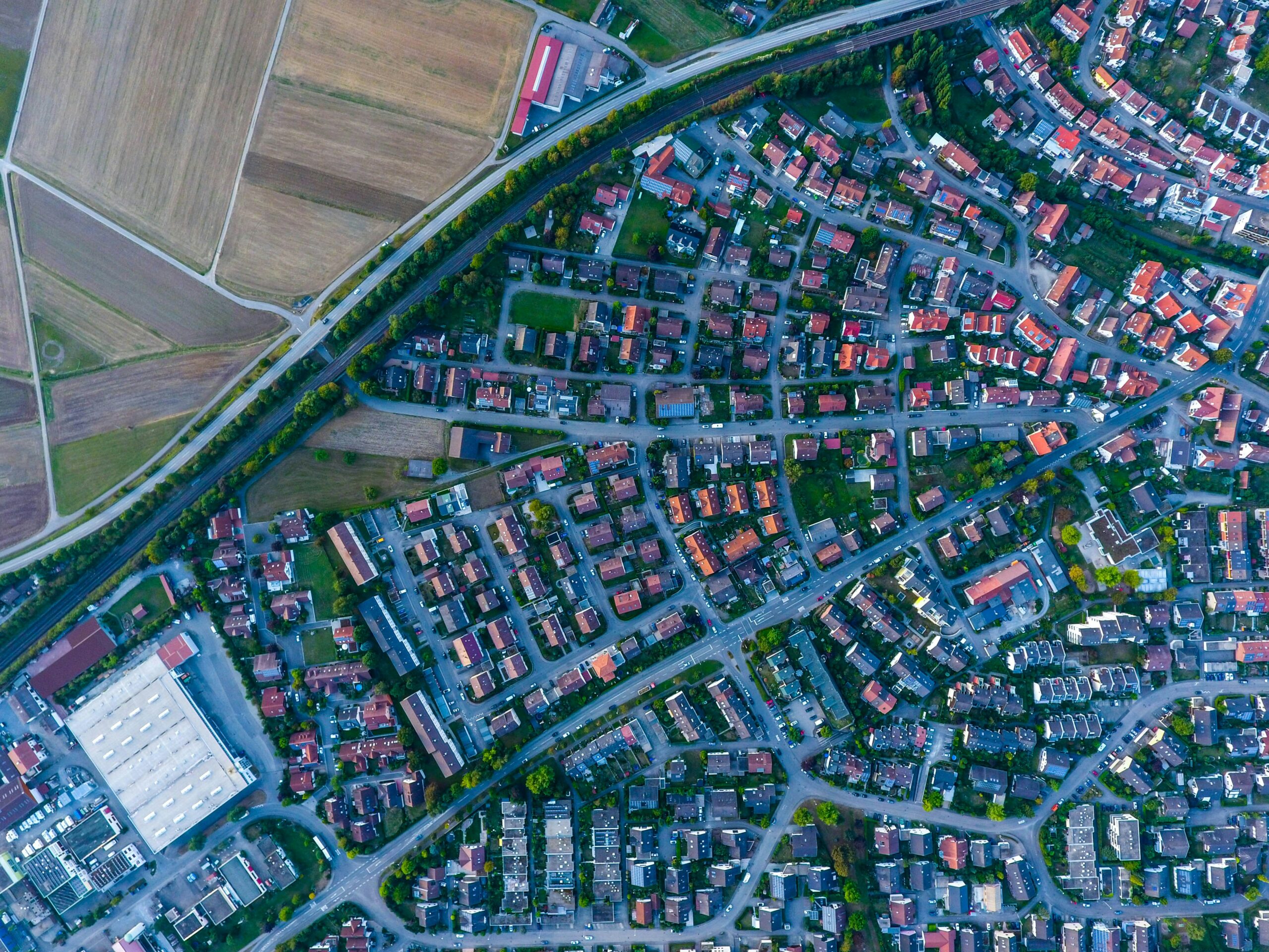 Lotissement : un cahier des charges s’impose-t-il à la Commune à qui ont été transférés les espaces communs ?